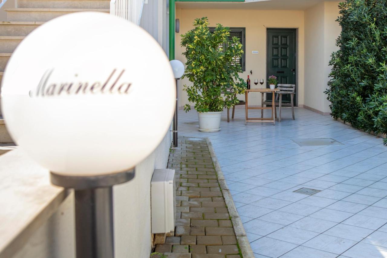 プンタ・セッカ Marinella Sul Mareヴィラ エクステリア 写真